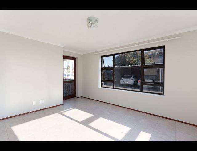 1 BEDROOM PROPERTY TO RENT IN WINDSOR PARK